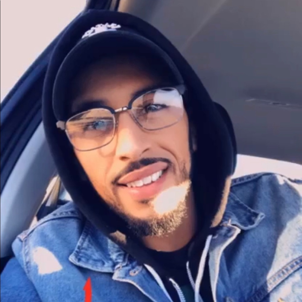 Meet your Posher, Stephin